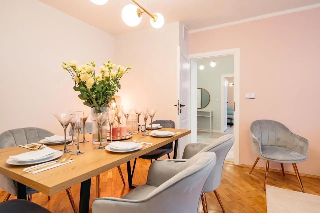 Apartamento Crystal House II - Loftaffair Collection Cracovia 0*,  Polonia